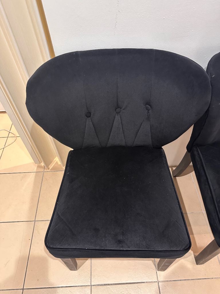 4 Black velvet Dinning Room chairs