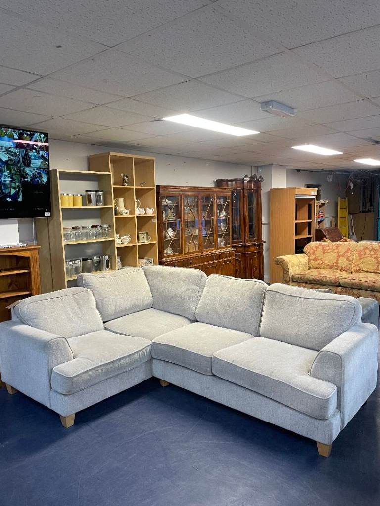 Light Grey Large Corner Sofa TCL Reuse 102145