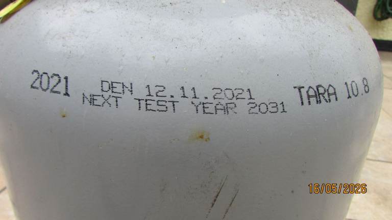 11 KG PROPANE CYLINDER FOR NORWAY WITH CONNECTION HOSE