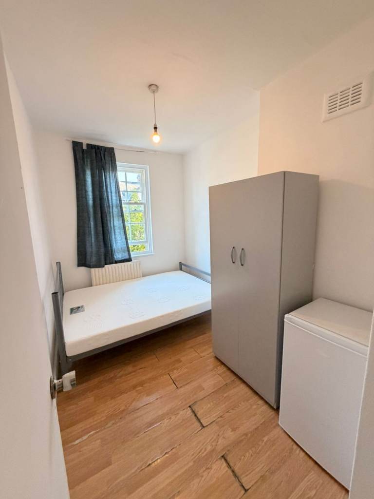 ☘️Cozy Room for Rent – Bruce Grove, N17 | Bills Including💫
