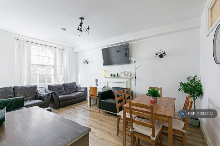 4 bedroom flat in Ralph Court, London, W2 (4 bed) (#2832125)