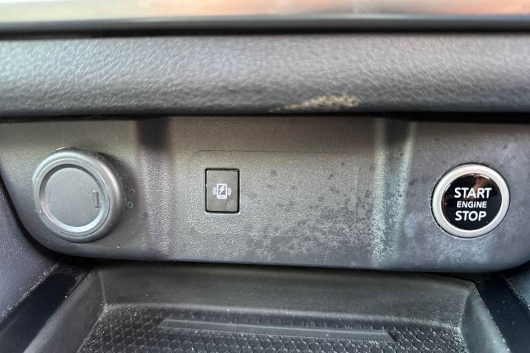 2022 Nissan Qashqai 1.3 DiG-T MH Tekna 5dr Hatchback Petrol Manual