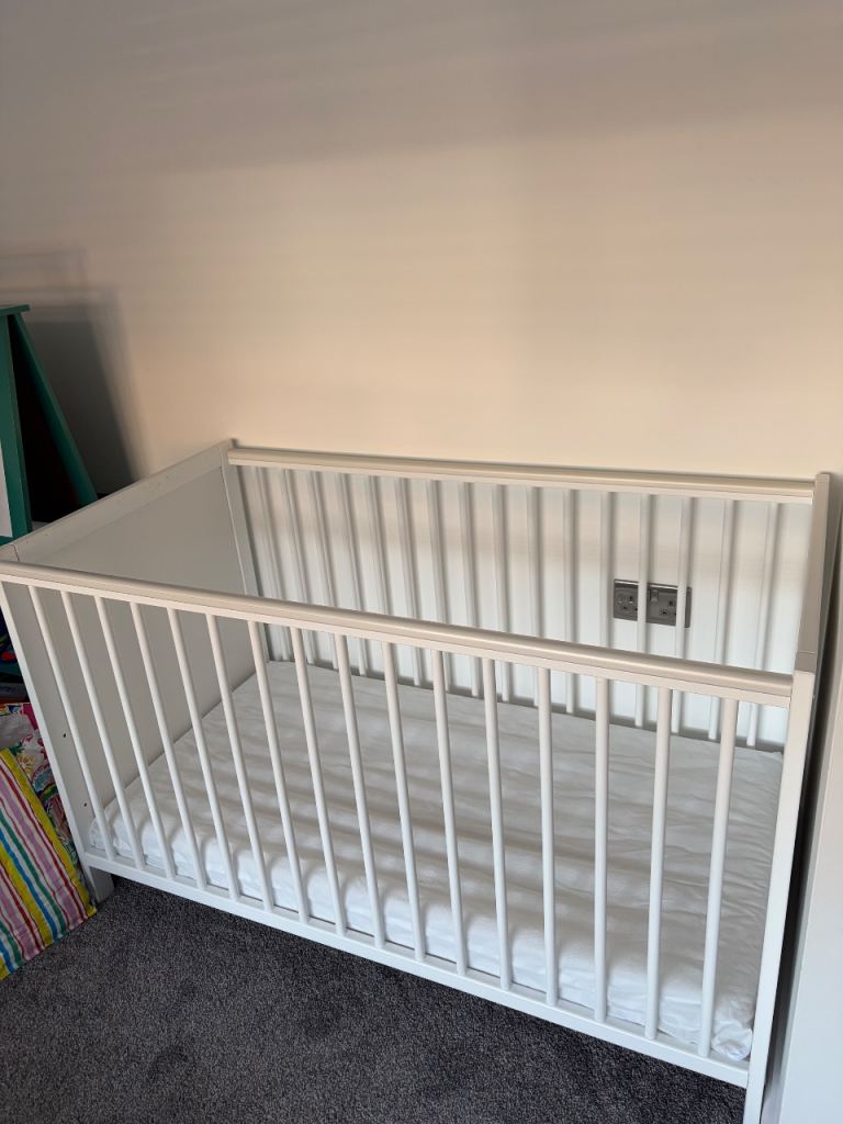 Baby cot