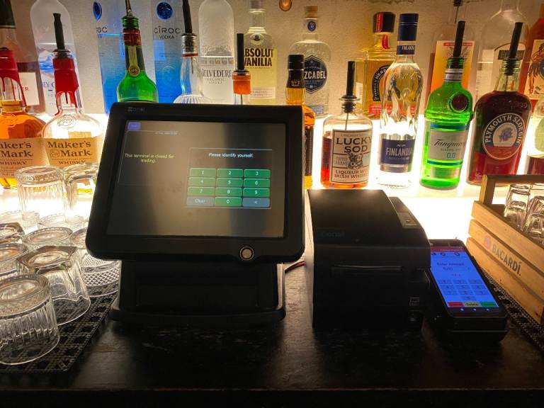 Full Zonal Epos System including 4 screens, 4 printers and 1 back of house system 