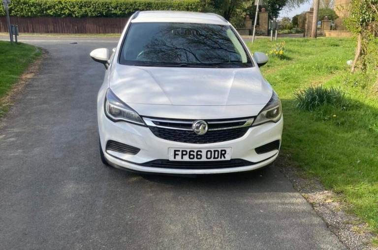 Vauxhall, ASTRA, Estate, 2016, Manual, 1598 (cc), 5 doors