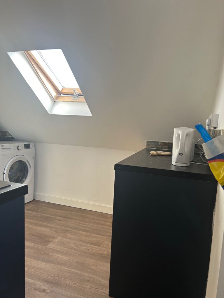 One bedroom self contained flat