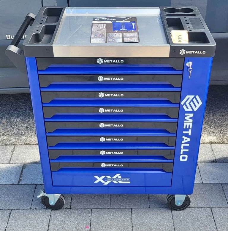 8 drawer German toolchest full with top quality tools