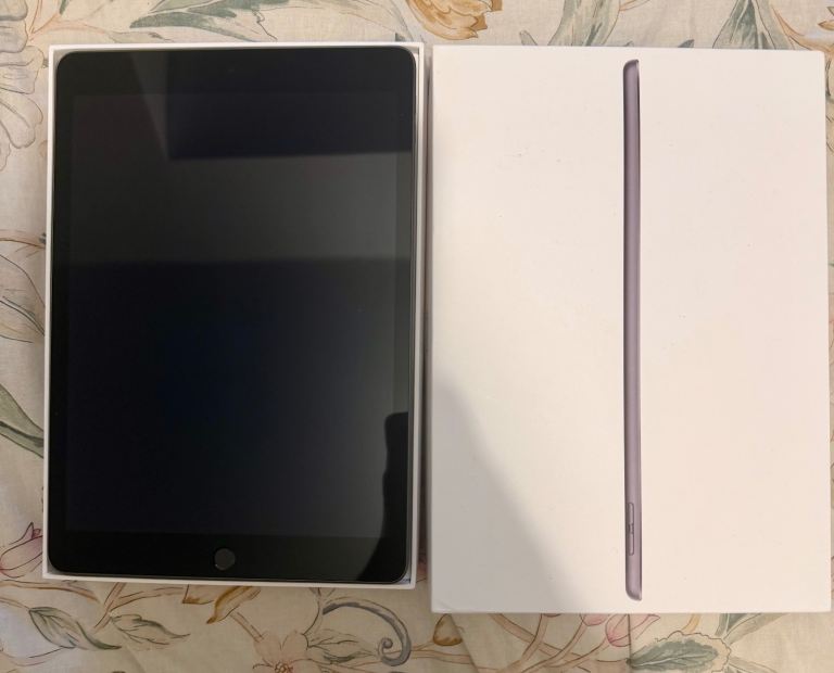 Apple iPad 9th Generation 256gb - Like New