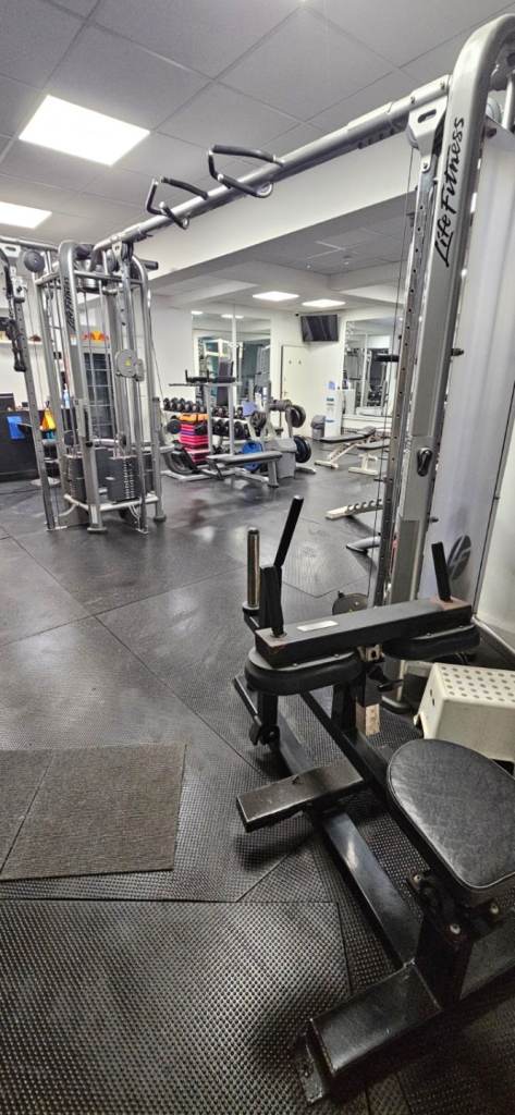 🏋️ COMMERCIAL GYM CLOSURE SALE – Life Fitness, Watson & Maxicam
