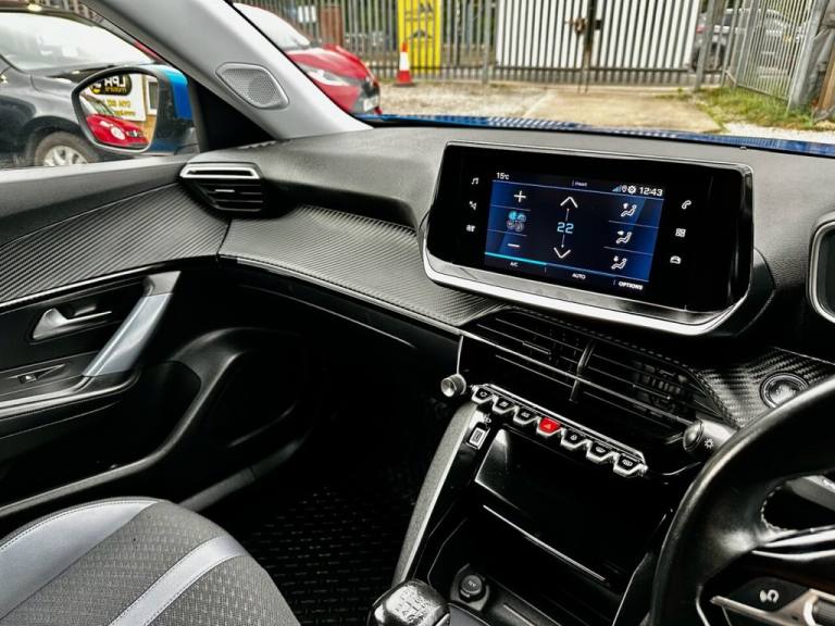 2020 Peugeot 2008 1.2 PureTech Allure SUV 5dr Petrol Manual Euro 6 (s/s) (100 ps) HATCHBACK Petro...