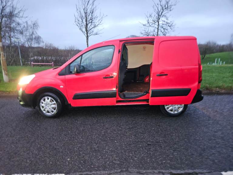 12/ reg  Peugeot partner 1.6 hdi fsh 103  k sim combo connect partner caddy berlingo