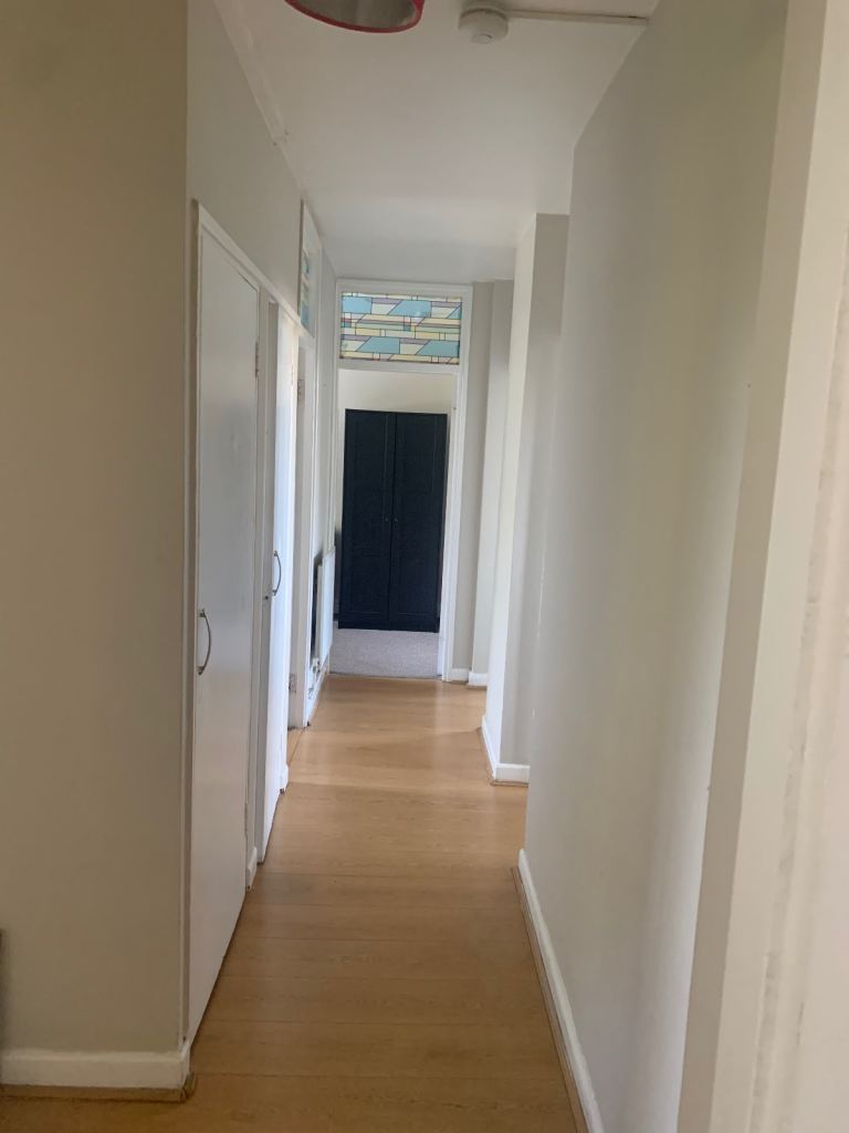 Spacious three bed flat, Wickham Road SE4