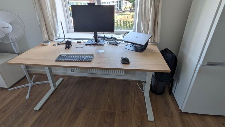 IKEA MITTZON Desk 160x80cm Oak Veneer/White – Barely Used