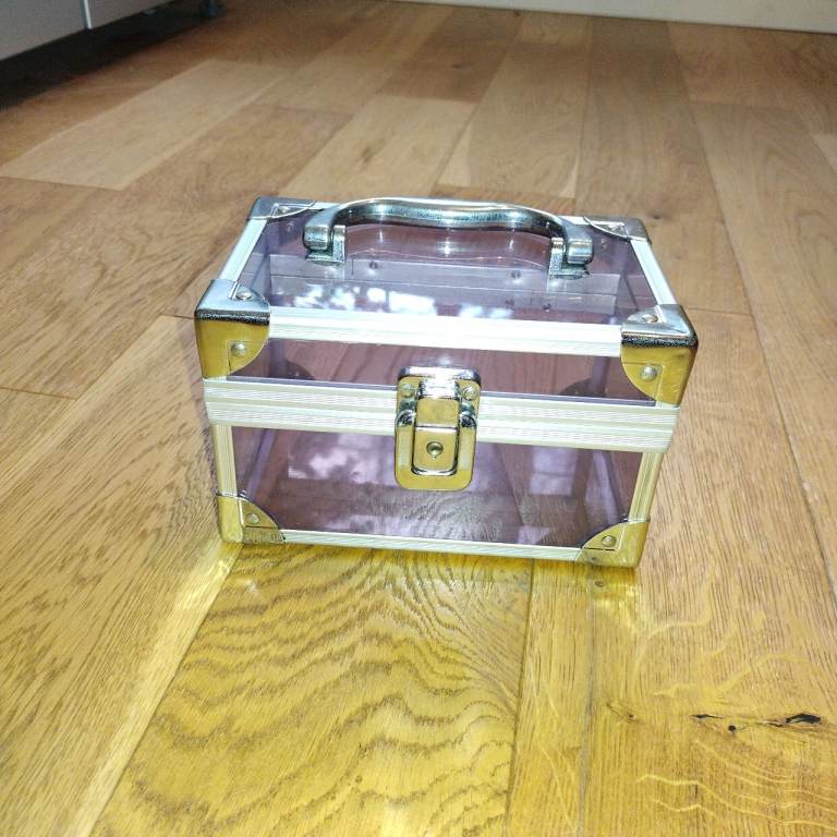 Craft, jewellery or make up box