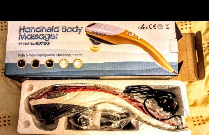 1 X Handheld Electric Body Massager With 5 Interchangable Heads