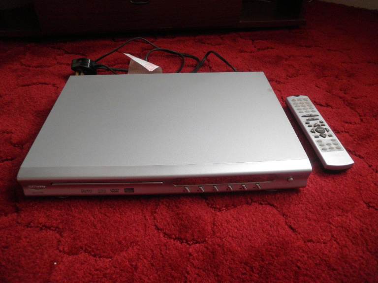 DVD Player & Recorder - Non Working for spares or repairs