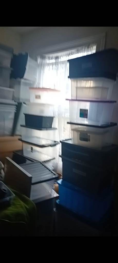 Container 