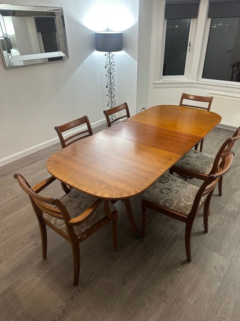 McIntosh Extending Dining table and 6 matching chairs