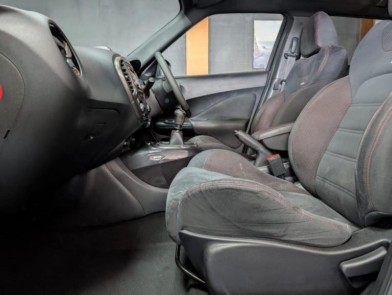 2015 Nissan Juke 1.6 DIG-T Nismo RS SUV 5dr Petrol Manual Euro 5 (218 ps) HATCHBACK Petrol Manual