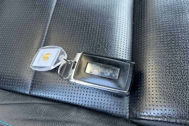 2019 Jaguar E-Pace 2.0d [240] R-Dynamic S 5dr Auto ESTATE DIESEL Automatic