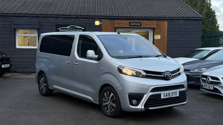 image for 2018 Toyota PROACE CITY Verso 2.0D Family Medium MPV 5dr Diesel Manual MWB Euro 6 (s/s) (8 Seat) ...