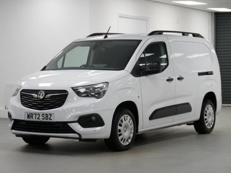 72 VAUXHALL COMBO L2 1.5 TURBO D 100 BHP LONG SPORTIVE 6 DOOR