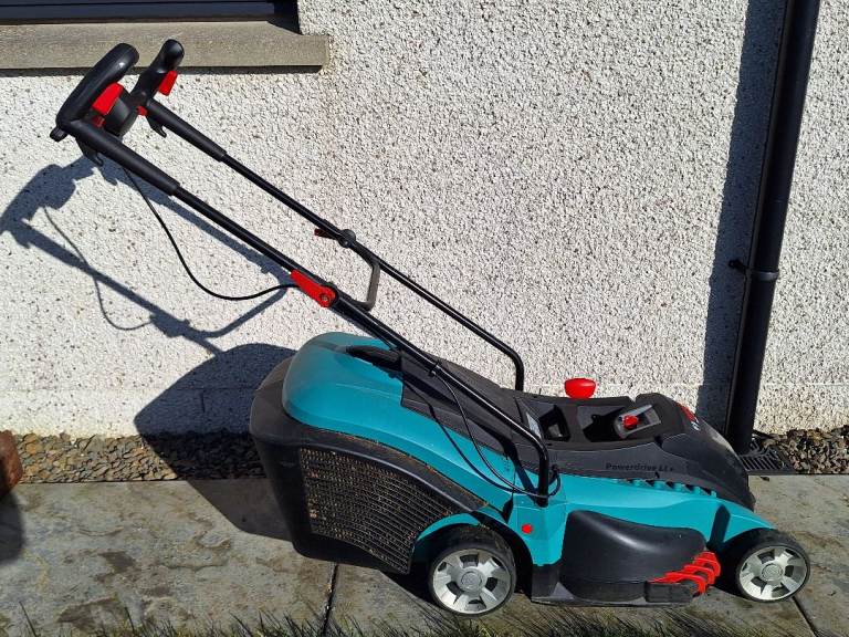 Bosch Rotak 430 li lithium Ion lawnmower.