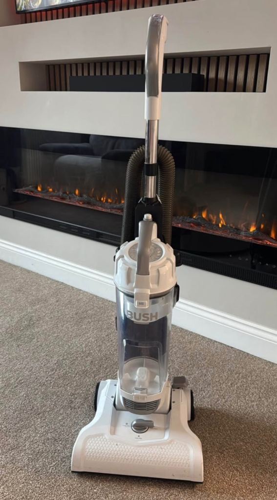 BUSH vacuum cleaner/hoover