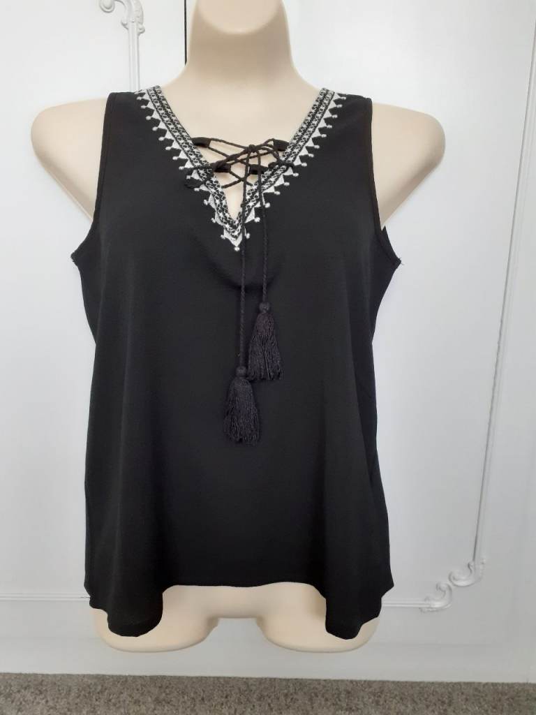 WORN HANDFUL OF TIMES - TIE FRONT TOP - SIZE SMALL
