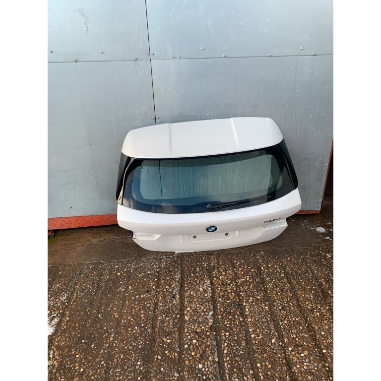 BMW 1 SERIES F40 REAR TAILGATE IN MINERAL WHITE