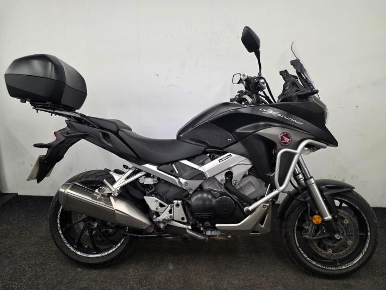 HONDA VFR 800 X ** TORQUE CONTROL - HEATED GRIPS - FULL LUGGAGE **