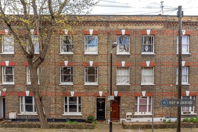 4 bedroom house in Henshaw Street, London, SE17 (4 bed) (#2931782)