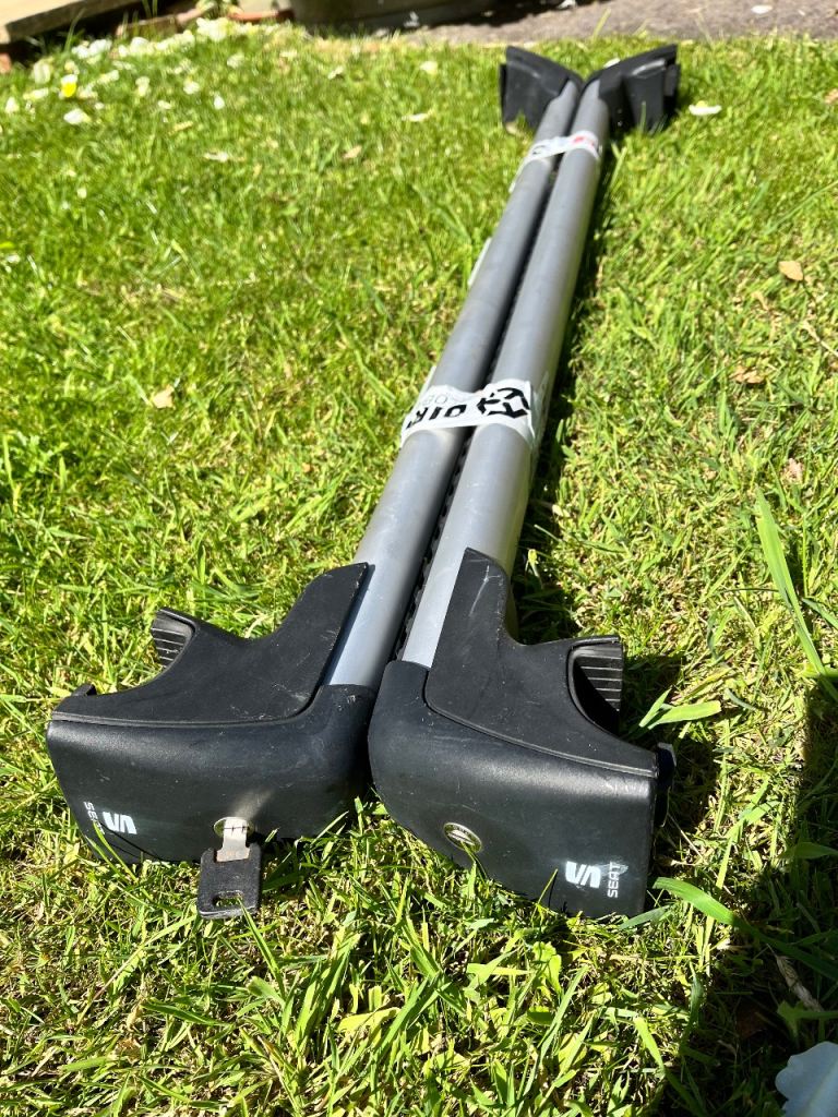 SEAT ARONA Roof Bars