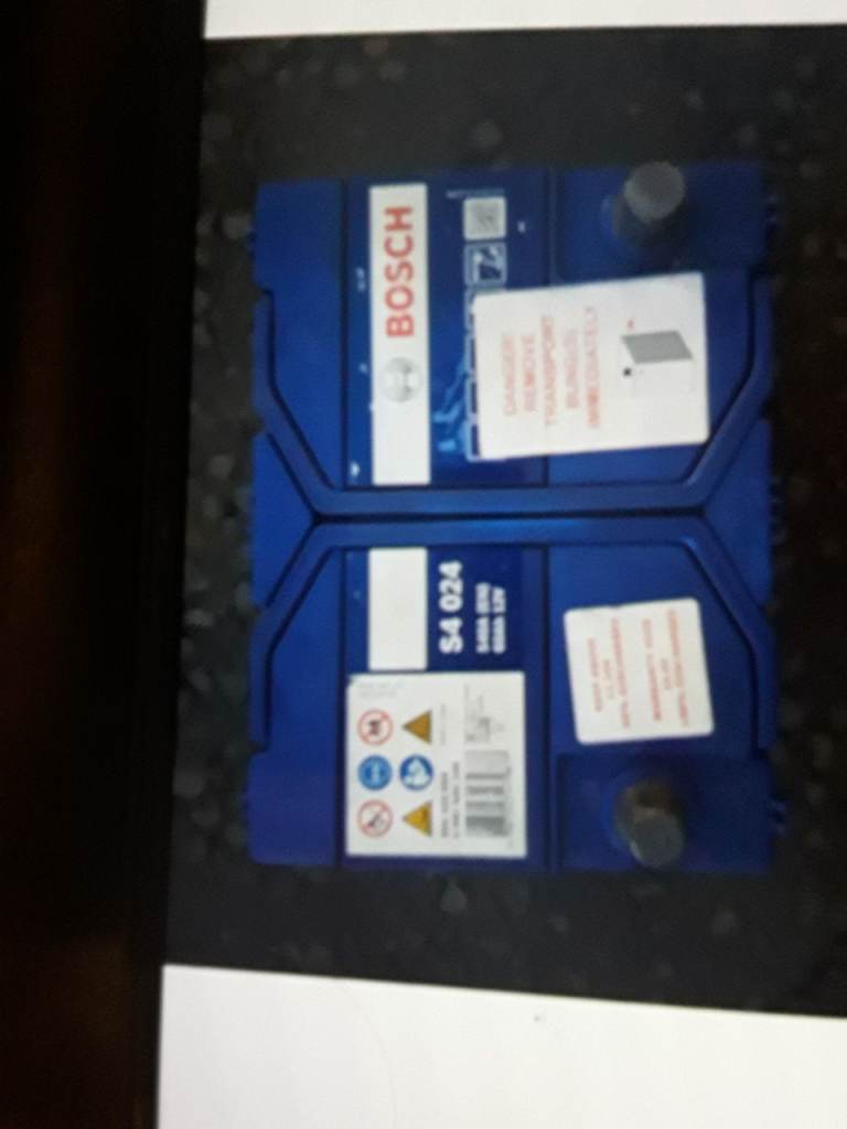 Ldv convoy 2.4 guaranteed gearbox battery and turbo. Also complete engine with 62000 miles 