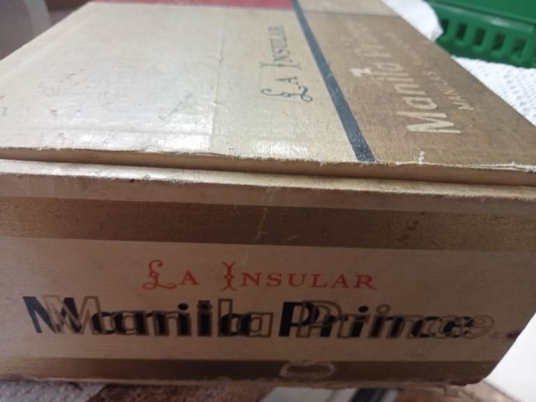 Vintage tins and cigar box