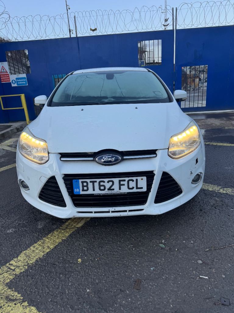 Ford, FOCUS, Hatchback, 2012, Manual, 998 (cc), 5 doors