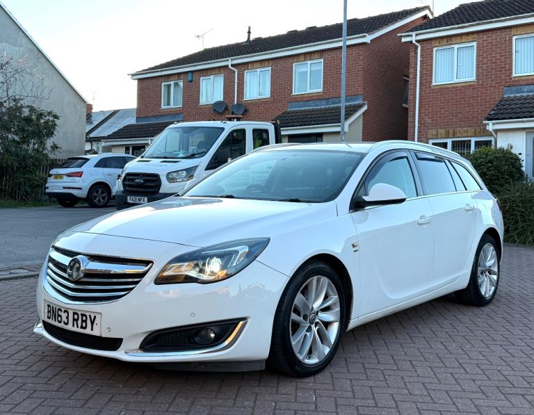 Vauxhall, INSIGNIA, Estate, 2013, Manual, 1956 (cc), 5 doors