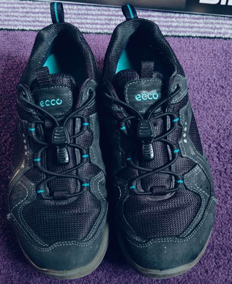 ECCO Terracruise kids black shoes size UK 2.5