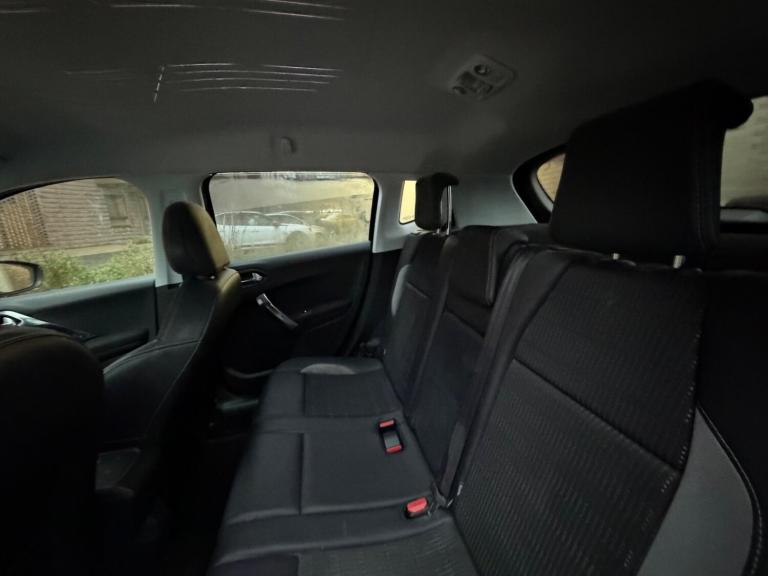 2015 Peugeot 2008 1.2 VTi Allure 5dr HATCHBACK PETROL Manual