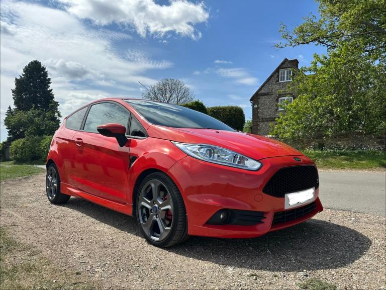 2015 Ford Fiesta 1.6 EcoBoost ST-2 3dr HATCHBACK Petrol Manual
