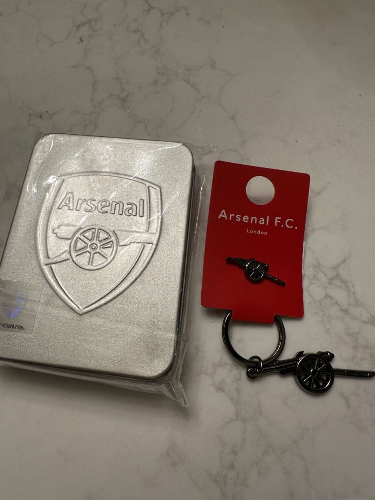 Arsenal Collectibles - Playing Cards and Keyring