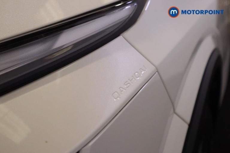 2022 Nissan Qashqai 1.3 DiG-T MH Acenta Premium 5dr SUV Petrol Manual