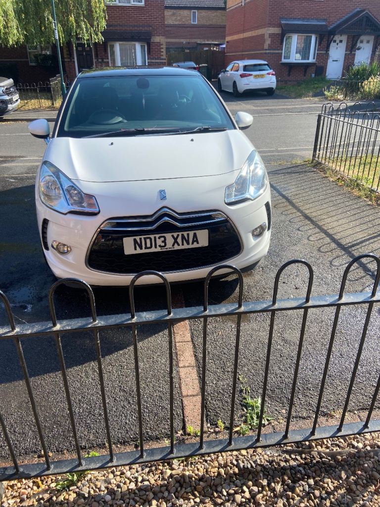 Citroen, DS3, Hatchback, 2013, Manual, 1598 (cc), 3 doors