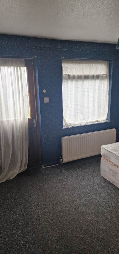 Nice 3 bed house to let in beckton 