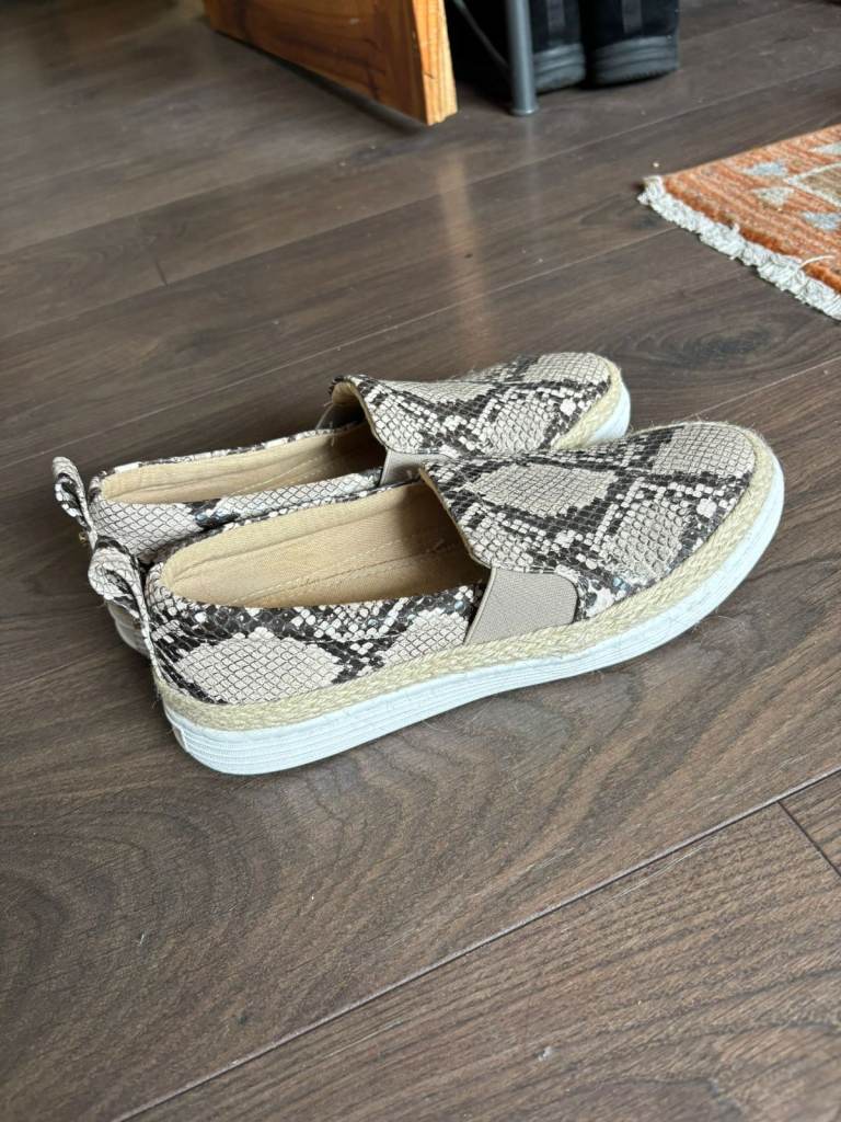 Snake Print Espadrille Style Slip-On Shoes – Size 5, Good Condition