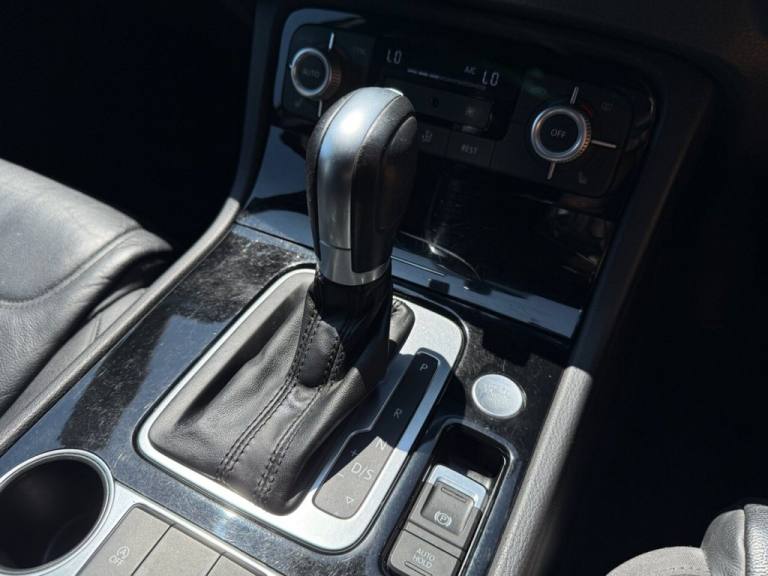 2017 17 VOLKSWAGEN TOUAREG 3.0 TDI V6 BLUEMOTION TECH R-LINE PLUS SUV 5DR DIESEL