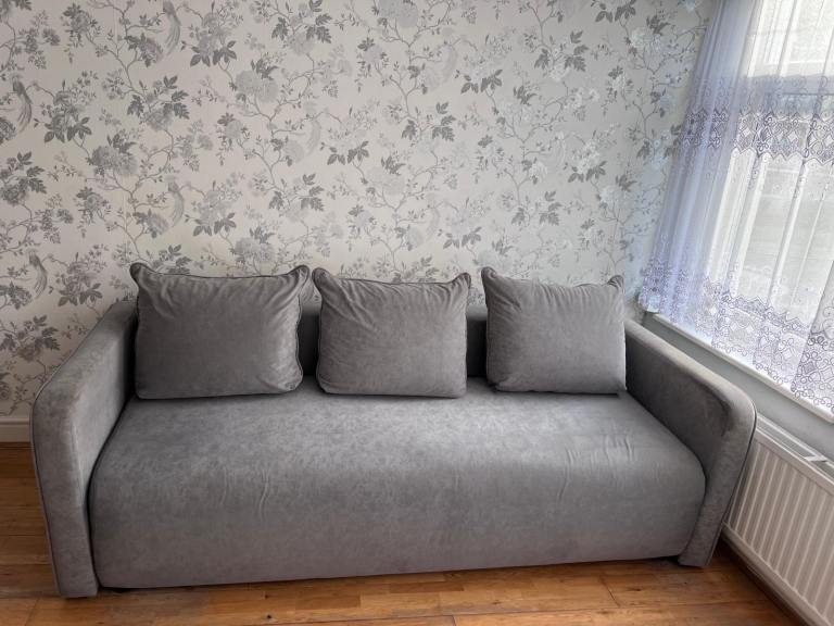 Grey Sofa Bed / Pull-Out Sofa Bed – Double