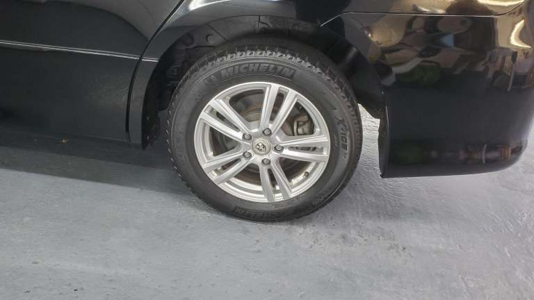 Toyota voxy/noah 2.0 automatic 4 x new tyres 8 seater japanese import 08