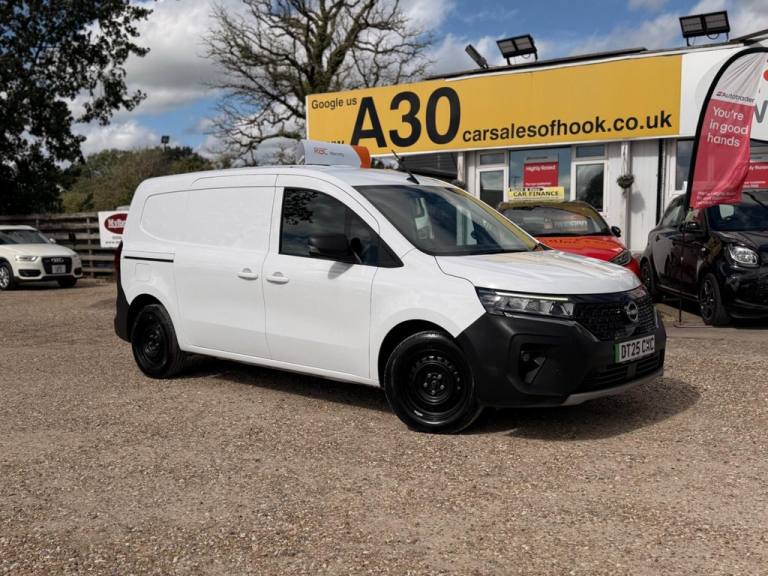 2025 Nissan TOWNSTAR 45kWh Tekna Auto L2 6dr Panel Van ELECTRIC Automatic