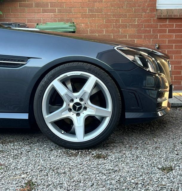 Very Good condition Mercedes SLK350 parts. May fit other models